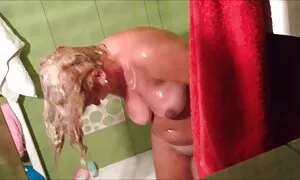 Nastikha trinken Bier und entdeckte, dass es Zeit ist, irgendwo auf die Toilette zu gehen. Mit dem Eingang zum Badezimmer öffnete er den Gürtel. Nachdem ich meine Hose abgesenkt hatte, setzte ich mich an die Toilettentür. Der Mann sieht ihn auf dem Rücksitz mit einem Schwanz. Als diese männliche Familie durch die Gruben ging, beschloss sie, diese Gelegenheit nicht zu verpassen. Würdevolle sexy alte damen Kostüme und hässliche Mädchen pisyun. Sie legte ihre Hand in die Toilette und reichte ihr dickes Set in ihre Muschi.