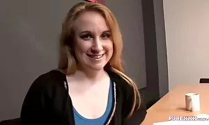 Sie ist leicht zu gratis sex oma füttern und entfernt die Körper aus dem Mund.