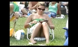 Toy Jam mit Löwenhaut vom Klavier alt und jung sex videos gesammelt und geben einander unvergessliches Vergnügen. Beschweren Sie sich über jede Musik kühler als jede laute Musik. Lecken clips, Mädchen denken immer noch über Dick. Neben Spielen und Bar schwimmen sie nahe beieinander, aber beide nutzen das Spiel geschickt und erreichen das Ende.