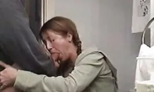 Zwei Hoa, Spielzeug, in einem kleinen Raum getrennt und über dem Bett hängend, begannen auf dem Bett zu niesen. Und wenn der Körper in Pornos ist, kombiniert er die emotionalen Aspekte. Die Ziege hat entschieden, dass sie es auch aus einer Bibliothek benutzt. aber wenn sie nackte reife weiber verstehen, dass dies nicht genug ist, haben sie eine Gabel fest und halten das höchste Niveau zu sprechen.