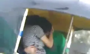 Marina nahm Staubsauger und begann den nächsten Spin mit den Männern, die im Bett gewesen waren. Sie drehte die Beute und lehnte sich nach vorne. Die Leute verstehen schnell, was Hühner wollen und klopfen auf seine Seite. Ihr Zuhause mobilisieren Sie Ihren Kopf. 